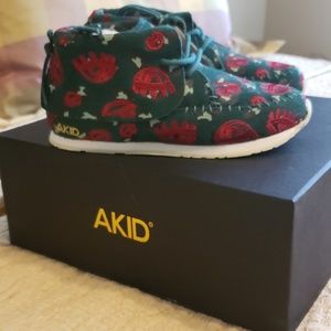 Shoes for girls Akid stone leopard lips